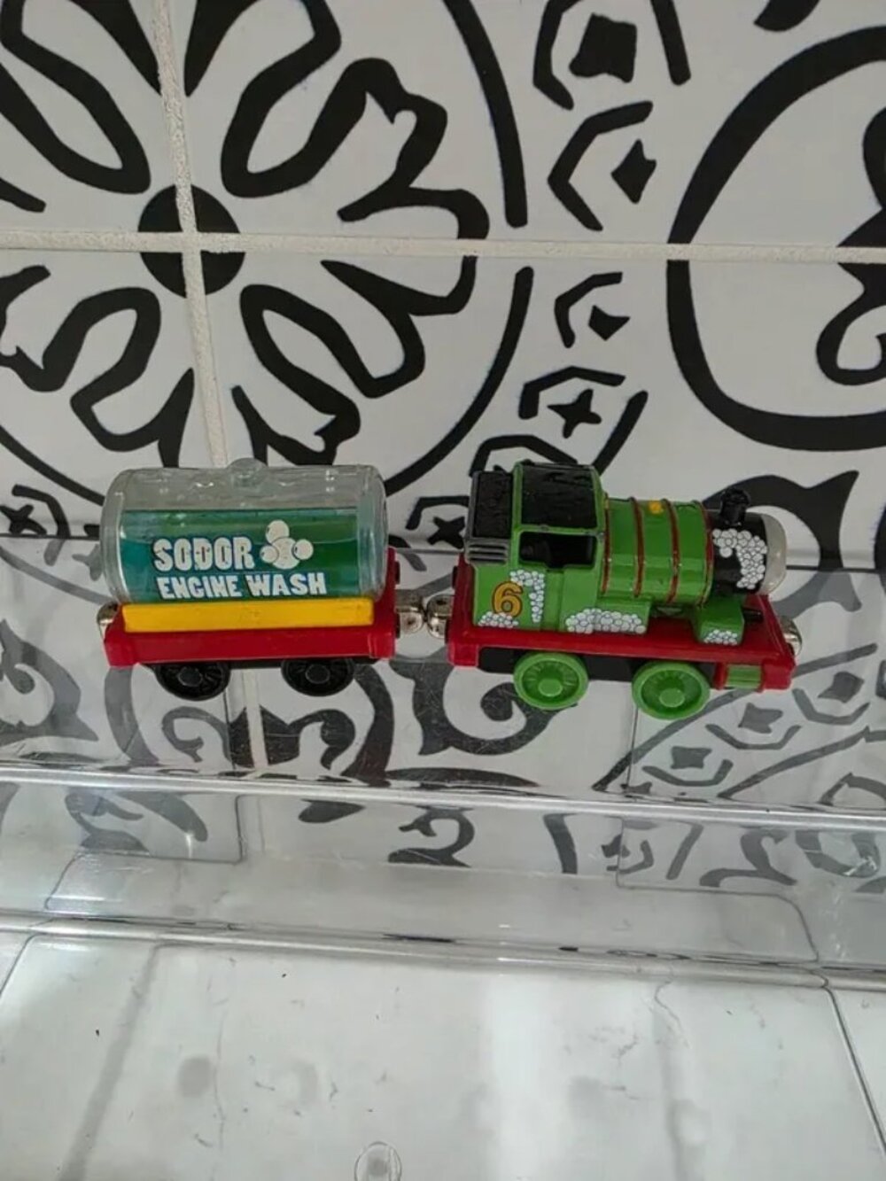 Percy With Suds and Sodor Engine Wash Train Thomas & Friends Take Along Diecast